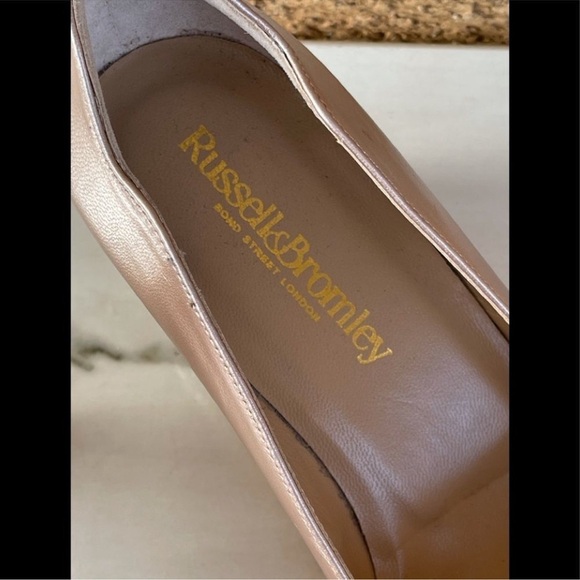 Russell & Bromley Vivacious bow-trim courts 40.5 /10 - Picture 3 of 12